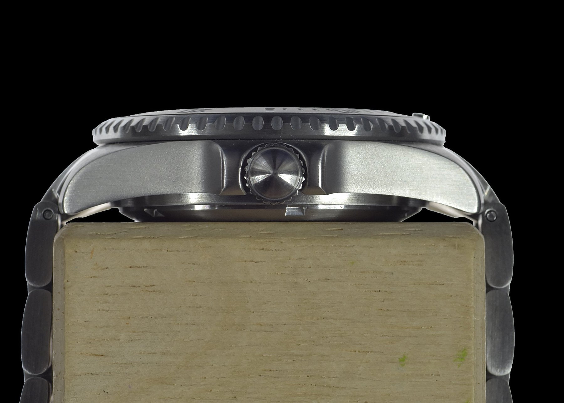 MWC 300m Militair Quartz Divers Horloge with Tritium GTLS and – Stalen armband